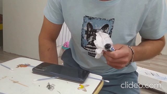 Приклеил экран телефона своими руками смотреть онлайн