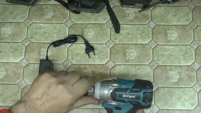 Дрель для "про" ? Аккумуляторный гайковёрт с АЛИ. Drillpro KDW 9422. Обзор и разборка. смотреть онлайн