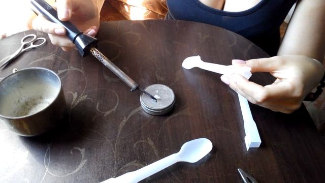Готовимся к походу! Доработка лёгкой пластиковой ложки для похода! смотреть онлайн