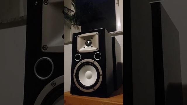 Yamaha NS 2 HX смотреть онлайн