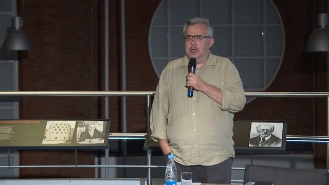 Лекция «Советский несоветский человек» | Юрий Сапрыкин смотреть онлайн