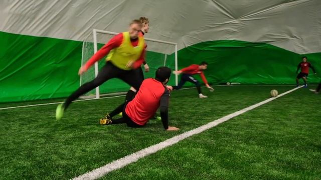 Тренировочный дневник #1/АМКАЛ ПРО vs ЛФК РОМА смотреть онлайн