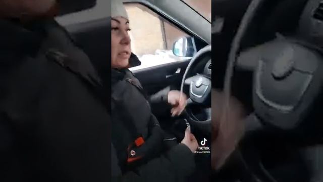 Ты что за свет в машине не заплатила? прикол смотреть онлайн