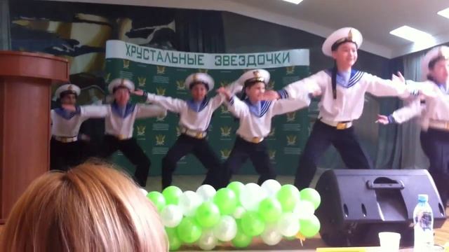 Танец "Яблочко", г. Ханты-Мансийск смотреть онлайн