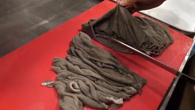 신선한 곱창을 위해 선별, 손질, 생곱 맛까지 다보는 곱창에 진심인집! 곱창.대창,막창~ / Korean Beef Intestine - Korean Street Food