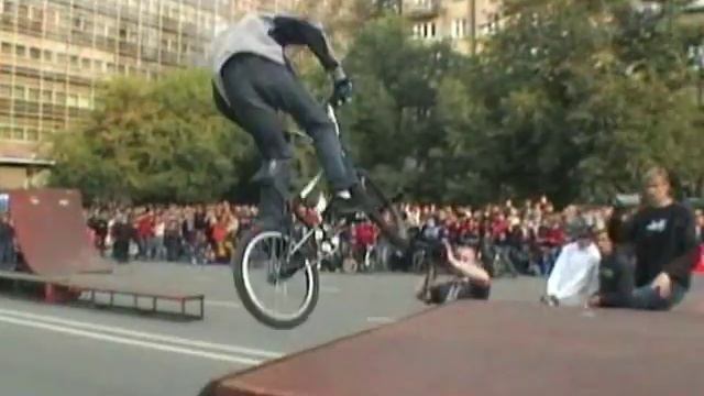 BMX урбания 2004 .mpg смотреть онлайн