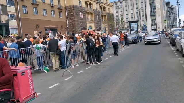 Открытие бывшего Макдоннальса в Москве на Пушкинской # смотреть онлайн
