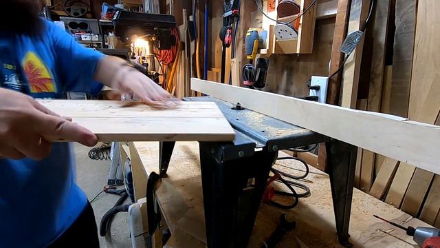 Poker Chip Display [Reclaimed Hardwood Flooring] смотреть онлайн
