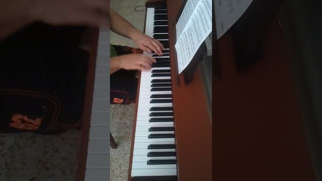 Танец дикарей играет Максим Трачук смотреть онлайн