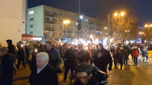 Vasario 16-osios deglų eitynės Vilniuje 2022 02 16 смотреть онлайн
