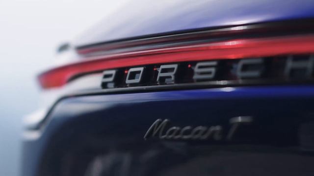 The new Porsche Macan T Design in Gentian Blue смотреть онлайн
