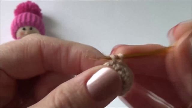 Пупс крючком // мастер-класс toyfabric смотреть онлайн