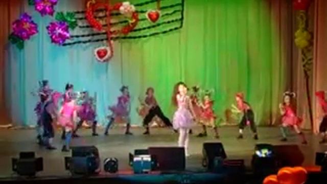 Выступление на отчётном концерте студии эстрадного вокала смотреть онлайн