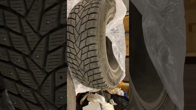 NOKIAN HAKKAPELIITTA R3 SUV 275/50 R21 113R