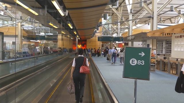 Inside Vancouver International Airport YVR - USA departures смотреть онлайн