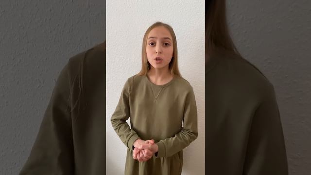 Maiia Trembitska 1. "ой у лузі червона калина 2. Іди,іди Дощику" 3"Дитячі ігри" 4."Санта Лючія". смотреть онлайн