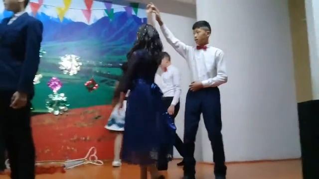 Школьный вальс смотреть онлайн