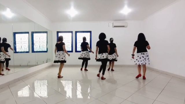 Now This Is Us - Line Dance(Neville Fitzgerald & Julie Harris)High Improver#3NLD DuBi💃 смотреть онлайн