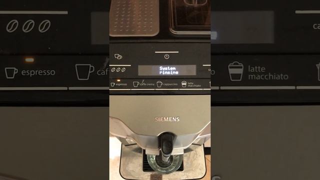 How to Make Siemens EQ 300 Coffee Machine Self Cleaning - Staring and Self Cleaning смотреть онлайн