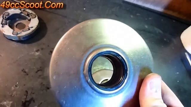Scooter CVT Transmission : Full Service Inspection смотреть онлайн