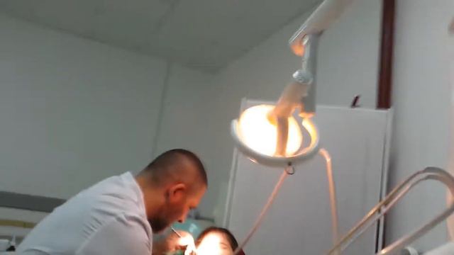 Айша и Ашура у стоматолога смотреть онлайн