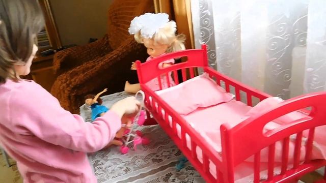 #игры #дети #8марта #куклы История для детей!Какой Сегодня ПРАЗДНИК?Подарки на 8 МАРТА!Дом Милый До смотреть онлайн