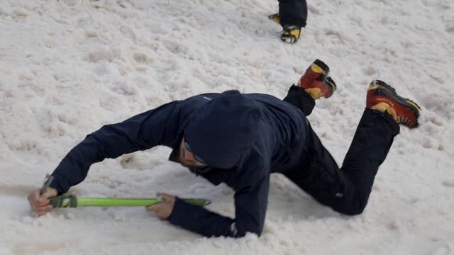 Как выбрать ледоруб в поход для альпинизма? смотреть онлайн