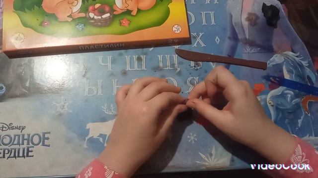 Леплю из пластилина друга Юни - Райма из Майнкрафта. Смотрите видео, чтобы сделать также смотреть онлайн