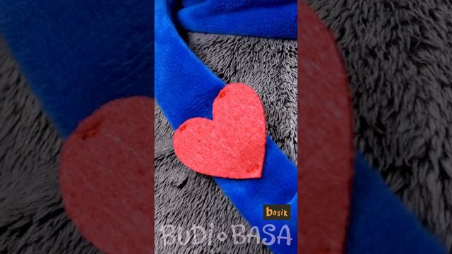 Басик в шапке и шарфе с сердечком #будибаса смотреть онлайн