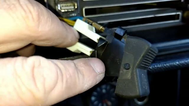 Не работает моторчик на печке ВАЗ 2107. смотреть онлайн