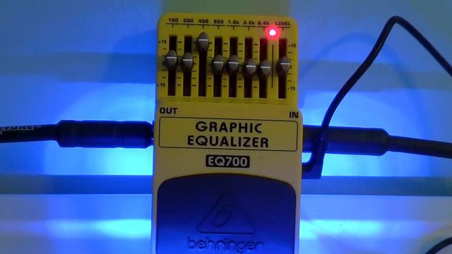 BEHRINGER EQ700 GRAPHIC EQUALIZER PEDAL Review and Demo || Best EQ Pedal for Guitar? смотреть онлайн