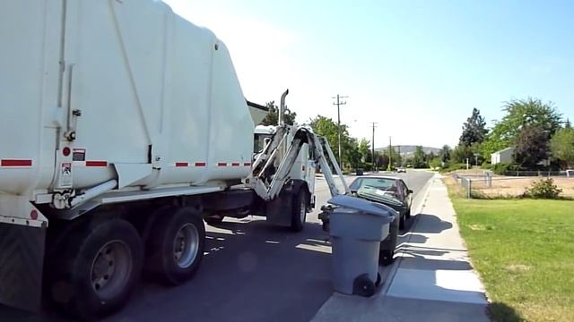 City of Richland - 1st Yard Waste Collection P.2 - Heil CP Python смотреть онлайн