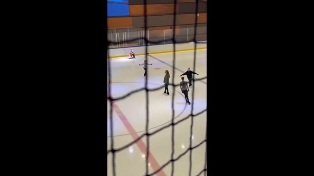 Алина Загитова. Мастер-класс в Санкт-Петербурге в рамках презентации ХК СКА. 27.08.2023г. смотреть онлайн