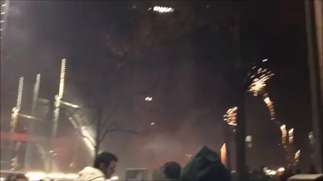 Новогодний салют в городе Ляйпциг Германии смотреть онлайн