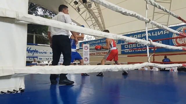 Турнир по боксу им. Семена Трестина. 2-3 раунды смотреть онлайн