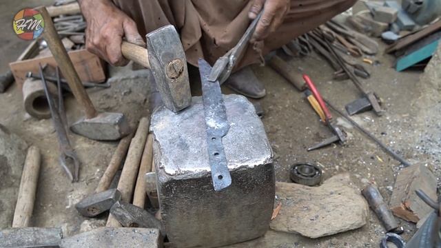 Amazing Technique of Making Super Sharp Knife From Old Car Tire Bearing | By Talented Blacksmith. смотреть онлайн