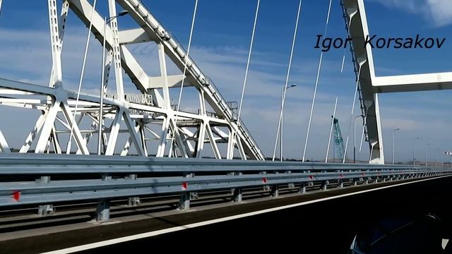 Крымский(июль 2018)мост! Почему закрывали движение на мосту??? Качество асфальта на мосту! Коммент! смотреть онлайн