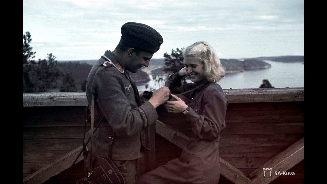 Русская женщина радостно встретила немцев смотреть онлайн