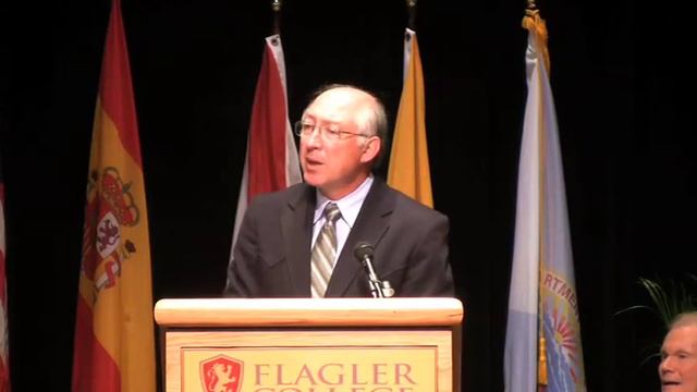 Secretary of the Interior Ken Salazar смотреть онлайн