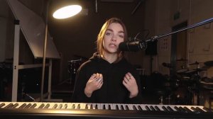 Как попадать в ноты и чисто петь? Способы развития интонации