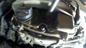 Volkswagen Touareg 2004 г.  3,2 л . Замена свечей зажигания.