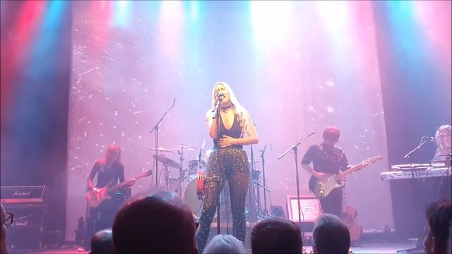 Mostly Autumn In De Cacao Fabriek Te Helmond