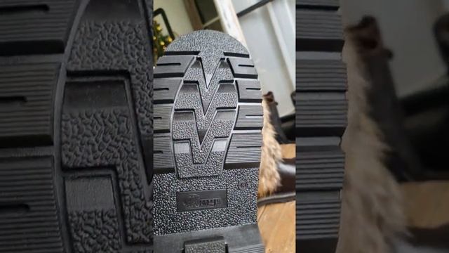 Обзор модели - Мужские монголки "Койот" смотреть онлайн