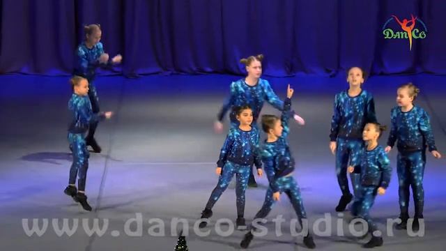Группа эстрадного танца. «Считая звезды». Педагог-хореограф Светлана Цуканова смотреть онлайн