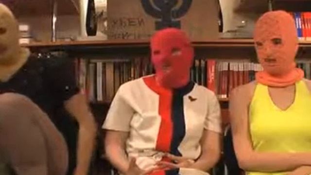 Пусси Райт о выступлении на Красной площади смотреть онлайн