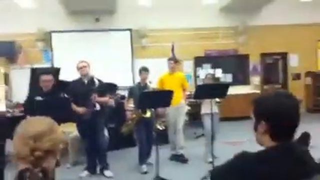 It don't mean a thing when you ain't got that swing! смотреть онлайн