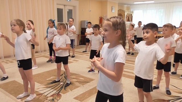 Элина и Самира флешмоб