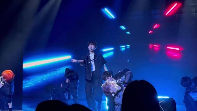 230604 NTX FANMEETING:START the X - Future Perfect(Pass the MIC) (원곡: ENHYPEN) смотреть онлайн