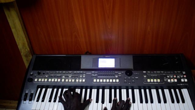 NA IJULIKANE KWAMBA YUPO MUNGU WA ELIYAH" BEGINNERS PIANO TUTORIAL ON F# смотреть онлайн