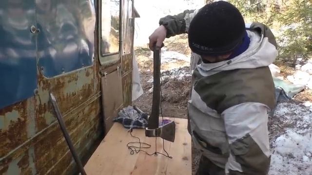 Таежная изба. Обустройство территории. Старые топоры-новая жизнь. смотреть онлайн